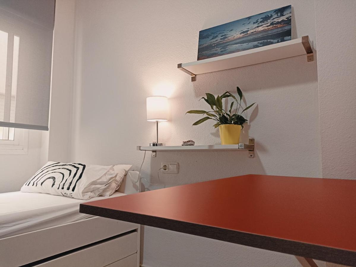 شقة Confortable Habitacion Centrica En Piso Privado مالقة المظهر الخارجي الصورة
