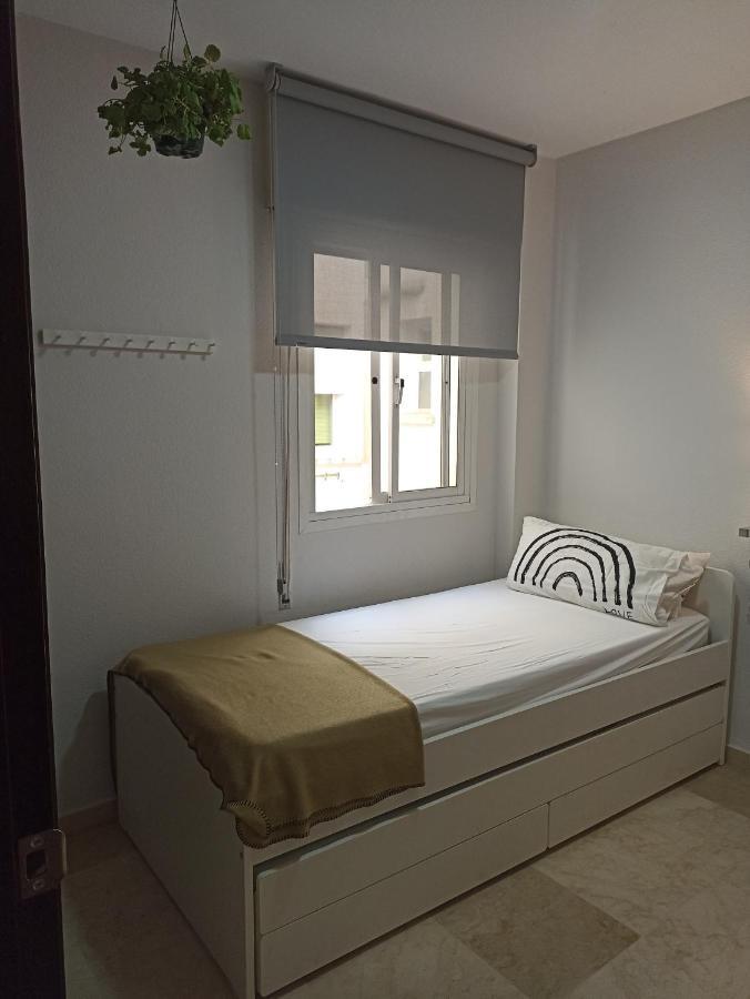 شقة Confortable Habitacion Centrica En Piso Privado مالقة المظهر الخارجي الصورة