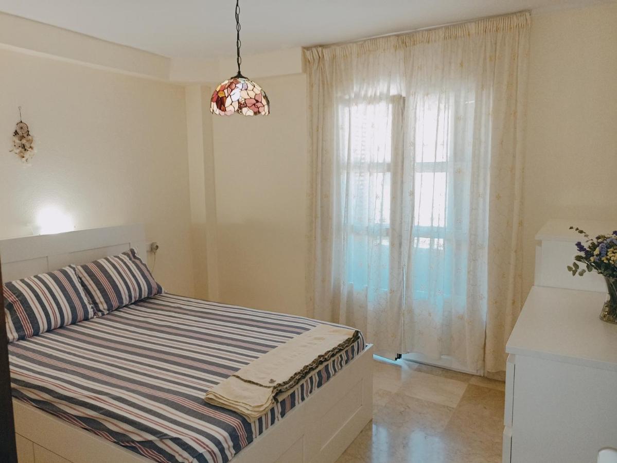 شقة Confortable Habitacion Centrica En Piso Privado مالقة المظهر الخارجي الصورة